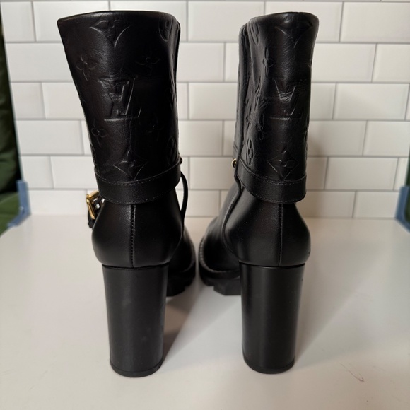 Louis Vuitton Star Trail Ankle Boots – Noir Monogram Embossed - Picture 4 of 7